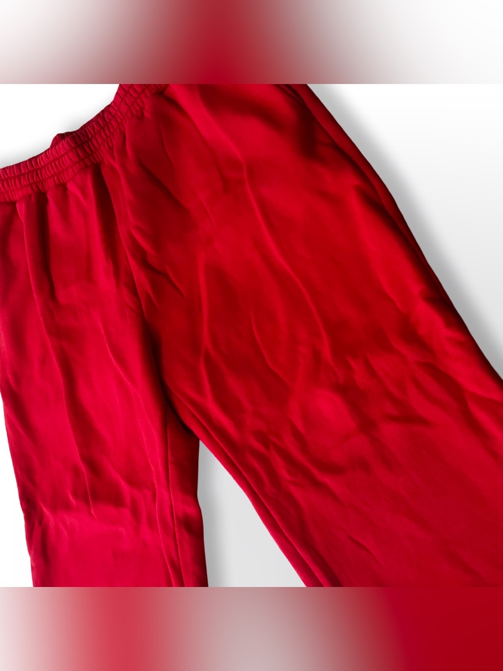 Comfrt Travel Essentials Sweatpants
Great condition
2XL
Crimson
Retail $100 - Picture 3 of 3